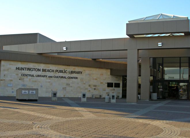 Survey Finds Huntington Beach Voters Oppose Library Privatization - Vimarsana News