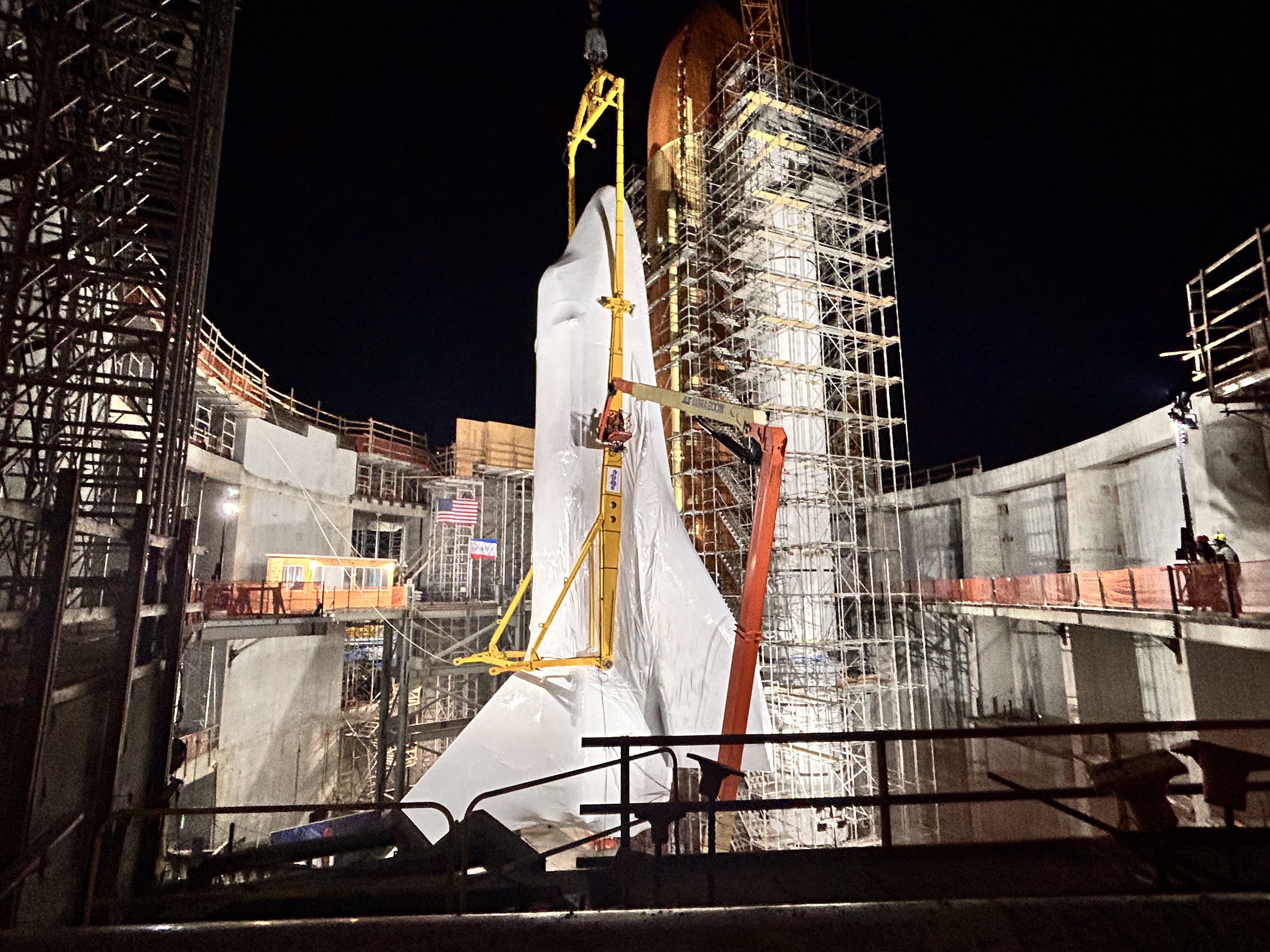 Endeavour Completes Stack - Vimarsana News